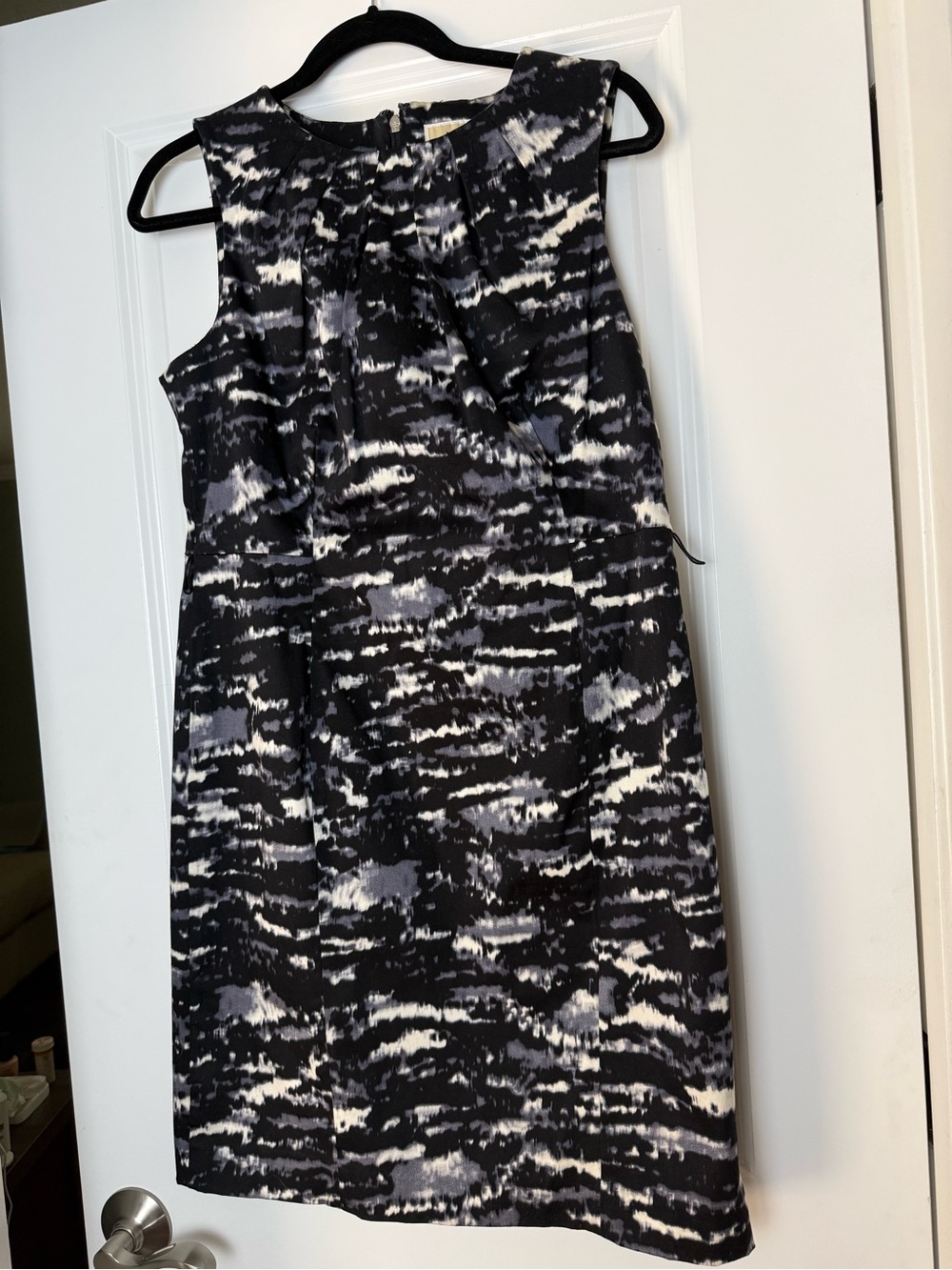 Michael Kors Black, White & Gray Sleeveless Printed Sheath Dress